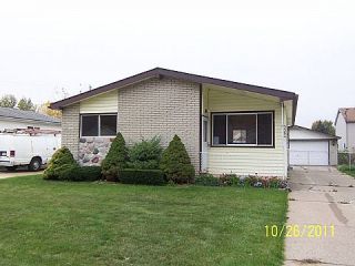Foreclosed Home - 33941 BEACONSFIELD ST, 48035