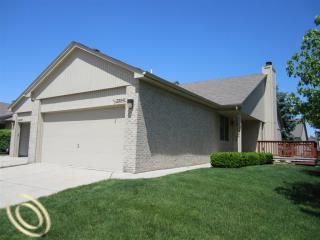 Foreclosed Home - 23541 SUTTONS BAY DR, 48036