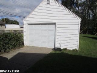 Foreclosed Home - 21165 HILLCREST ST, 48036