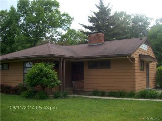 Foreclosed Home - 640 Michigan Ave, 48040