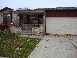 Foreclosed Home - 16265 OAKWOOD DR, 48044