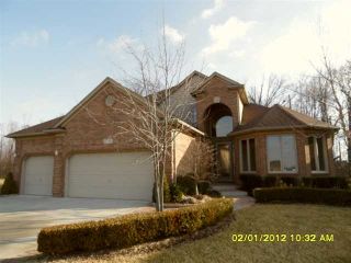 Foreclosed Home - 45698 PENTWATER DR, 48044