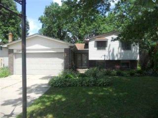 Foreclosed Home - 31879 TWIN OAKS DR, 48047