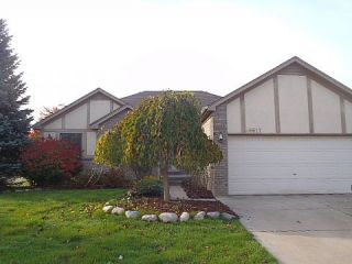 Foreclosed Home - 46617 BRIARCLIFF DR, 48051