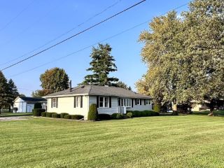 Foreclosed Home - 7490 SAINT CLAIR HWY, 48054