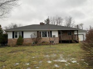 Foreclosed Home - 2040 S RIVER RD, 48054