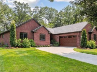 Foreclosed Home - 3001 WEDGEWOOD DR, 48059