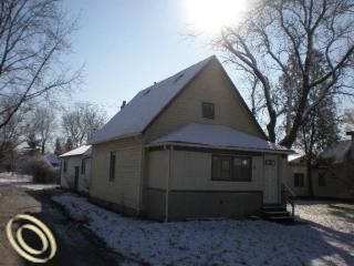 Foreclosed Home - 2725 YEAGER ST, 48060