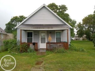 Foreclosed Home - 2904 VANNESS ST, 48060