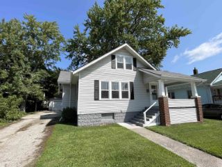 Foreclosed Home - 1325 OAK ST, 48060