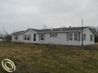 Foreclosed Home - 5137 HESSEN RD, 48064