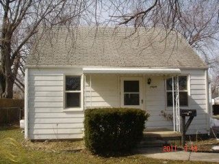 Foreclosed Home - List 100051057