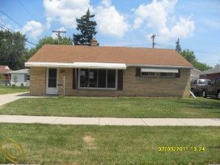 Foreclosed Home - 26412 COMPSON ST, 48066