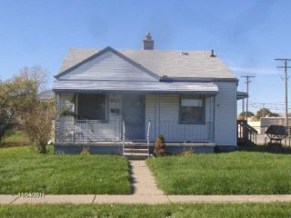 Foreclosed Home - 25419 LAWN ST, 48066