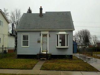 Foreclosed Home - 25170 FORD ST, 48066