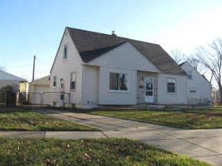 Foreclosed Home - 16647 SARMORR ST, 48066