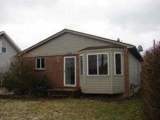 Foreclosed Home - 17540 COMMON RD, 48066