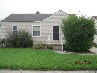 Foreclosed Home - 26200 BLUMFIELD ST, 48066