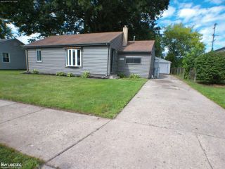 Foreclosed Home - 28441 MAPLE ST, 48066