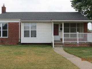 Foreclosed Home - 16840 E 12 MILE RD, 48066