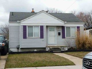 Foreclosed Home - 25280 DALE ST, 48066