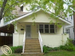 Foreclosed Home - 913 KNOWLES ST, 48067