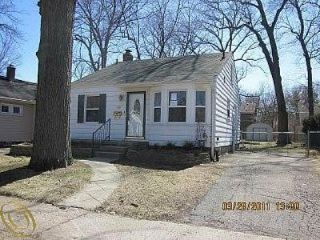 Foreclosed Home - 60 SYLVAN AVE, 48069
