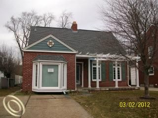 Foreclosed Home - 13308 WINCHESTER AVE, 48070