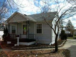 Foreclosed Home - 27050 DELTON ST, 48071