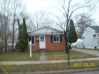 Foreclosed Home - 26584 PALMER BLVD, 48071