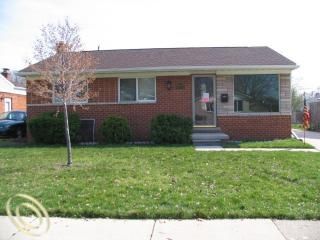 Foreclosed Home - 27764 TOWNLEY ST, 48071