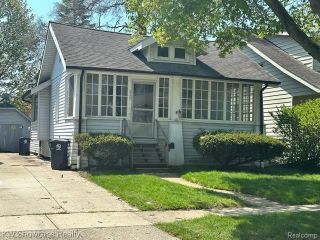 Foreclosed Home - 227 W HOUSTONIA AVE, 48073