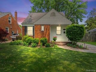 Foreclosed Home - 4410 ELMWOOD AVE, 48073