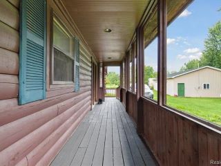 Foreclosed Home - 1177 N PINE RIVER RD, 48074
