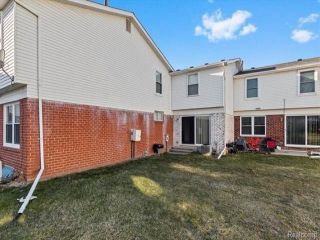 Foreclosed Home - 21807 HIDDEN RIVERS DR N, 48075