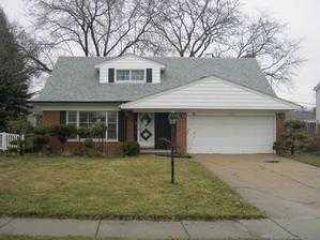 Foreclosed Home - 20230 N LARKMOOR DR, 48076