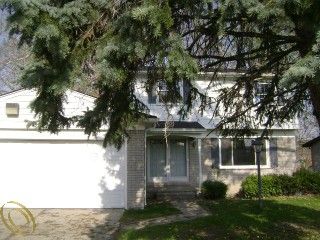Foreclosed Home - 30341 PARK LN, 48076