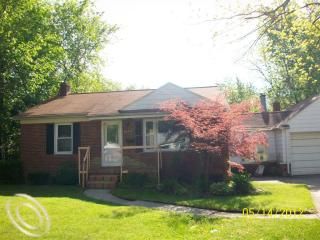 Foreclosed Home - 30454 EVERETT ST, 48076