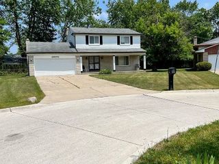 Foreclosed Home - 29270 HERITAGE CT, 48076