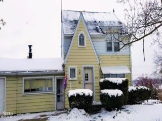 Foreclosed Home - 1413 S RIVERSIDE AVE, 48079
