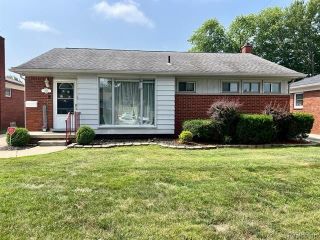 Foreclosed Home - 19836 SHADY LANE AVE, 48080