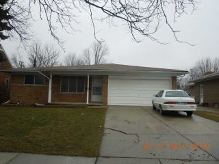Foreclosed Home - 22217 EVERGREEN ST, 48082