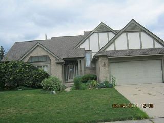Foreclosed Home - 2869 WAGONWHEEL DR, 48085