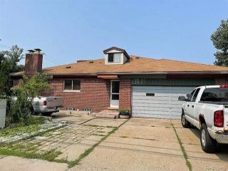 Foreclosed Home - 14742 TALBOT DR, 48088