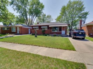 Foreclosed Home - 31739 IROQUOIS DR, 48088