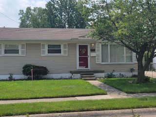 Foreclosed Home - 14676 CHESTERFIELD AVE, 48089