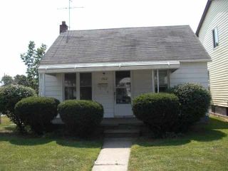 Foreclosed Home - 7012 YACHT AVE, 48091