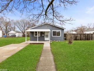 Foreclosed Home - 7031 RIVARD AVE, 48091