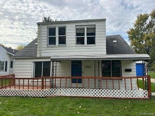 Foreclosed Home - 24025 CUNNINGHAM AVE, 48091