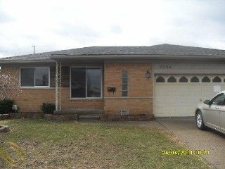 Foreclosed Home - 8324 MARIAN ST, 48093